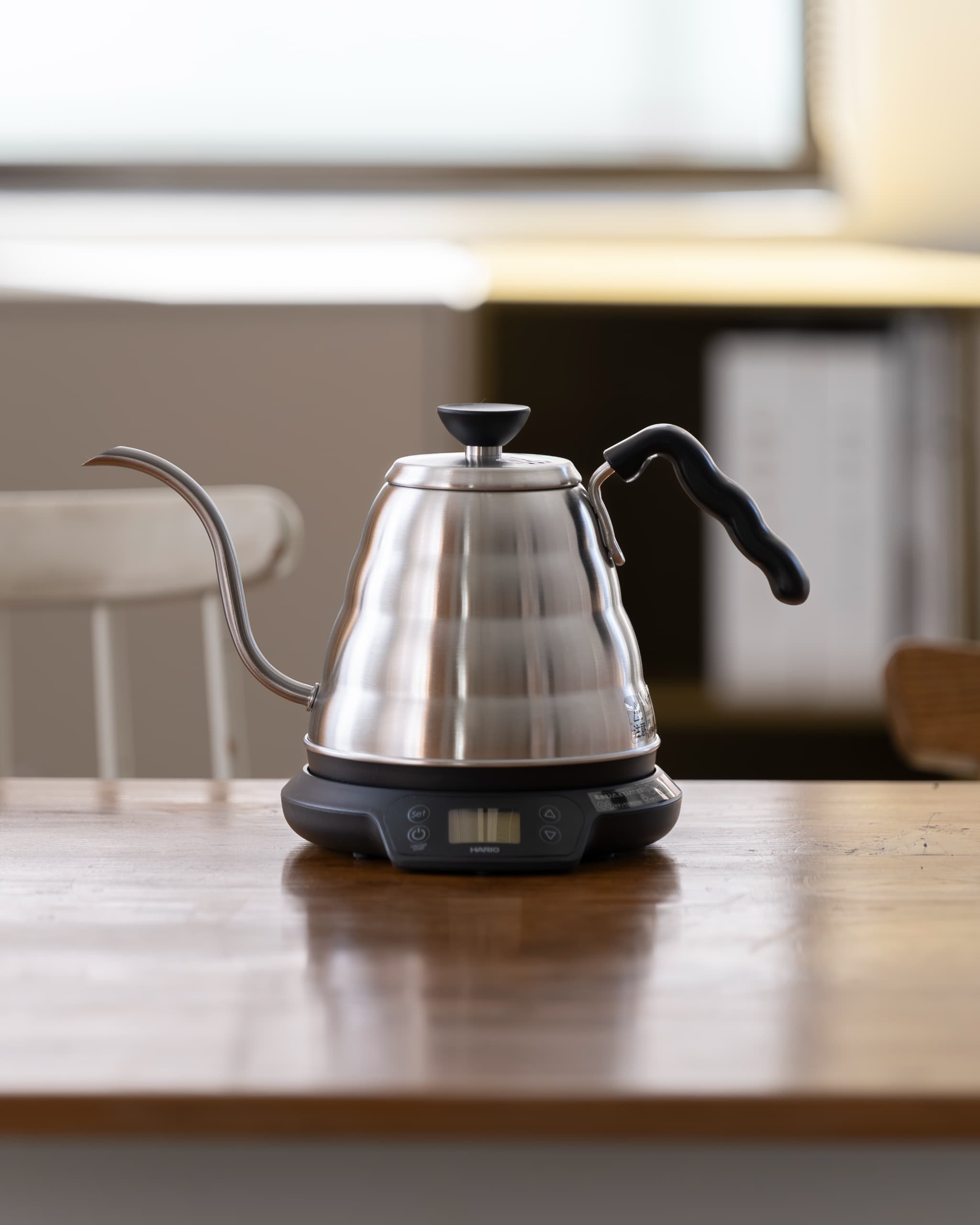 1℃単位で味わいをアレンジするケトル V60温度調整付きパワーケトル